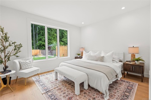 504 Juniper Dr, Qualicum Beach, BC 