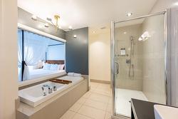 Ensuite bathroom - 