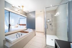 Ensuite bathroom - 