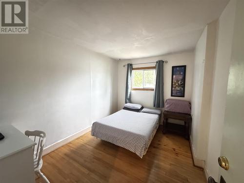 18 Hillcrest Ave, Wawa, ON - Indoor Photo Showing Bedroom