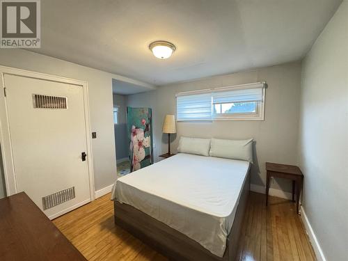 18 Hillcrest Ave, Wawa, ON - Indoor Photo Showing Bedroom
