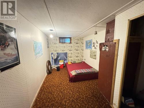 18 Hillcrest Ave, Wawa, ON - Indoor Photo Showing Other Room