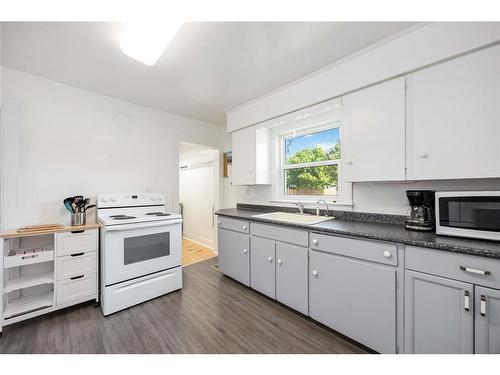 326 Michigan Avenue, Point Edward, ON 