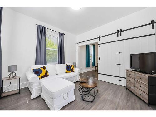 326 Michigan Avenue, Point Edward, ON 