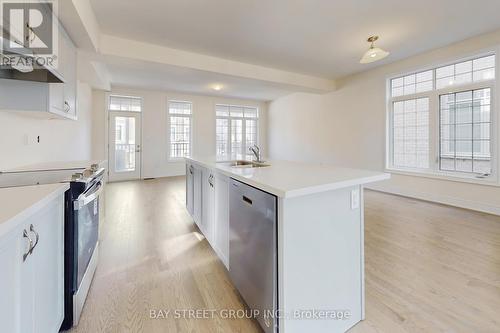 3450 Denison Street, Markham, ON - Indoor Photo Showing Kitchen With Double Sink