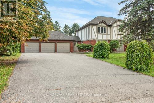 26 Cynthia Crescent, Richmond Hill, ON - Outdoor