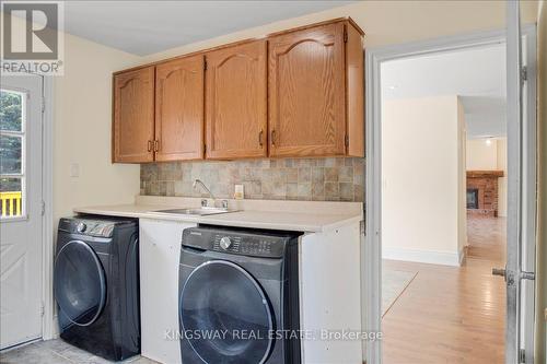 26 Cynthia Crescent, Richmond Hill, ON - Indoor Photo Showing Laundry Room