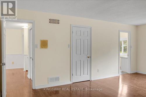 26 Cynthia Crescent, Richmond Hill, ON - Indoor Photo Showing Other Room