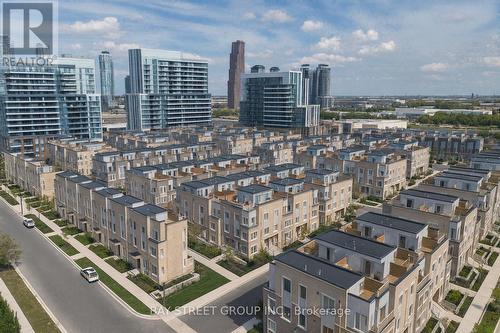 268 - 150 Honeycrisp Crescent, Vaughan, ON - Outdoor With View