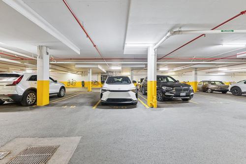 Garage - 608-1160 Ch. D'Aylmer, Gatineau (Aylmer), QC - Indoor Photo Showing Garage