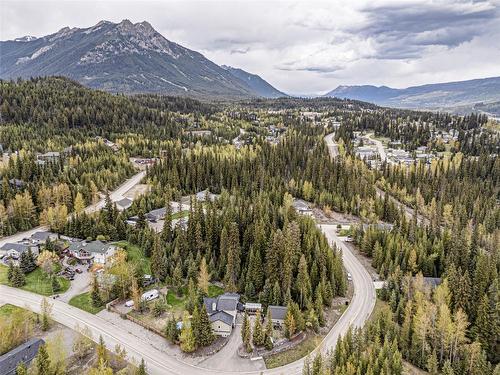 15 David Crescent, Elkford, BC - Outdoor With View
