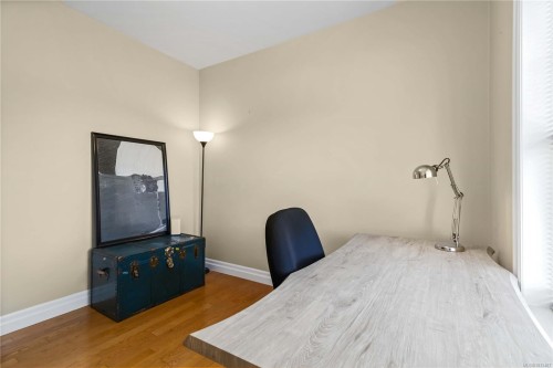 4-1827 Fairfield Rd, Victoria, BC 