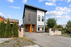 3341 Skinner Rd  Duncan, BC V9L 4V4