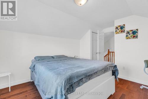 26 Sinclair Street, Guelph (Pineridge/Westminster Woods), ON - Indoor Photo Showing Bedroom