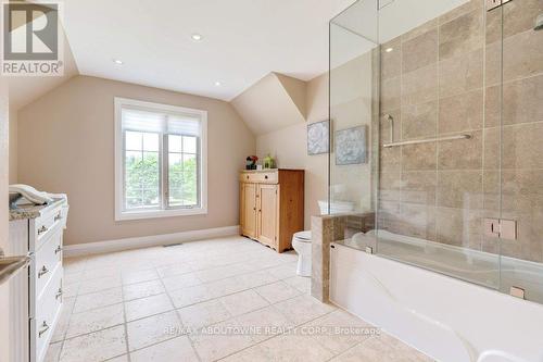 6365 Breckenridge Place, Burlington, ON - Indoor Photo Showing Bathroom