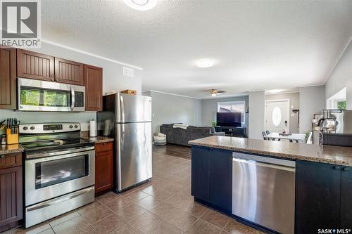 813 98Th Avenue, Tisdale, SK - Indoor Photo Showing Kitchen