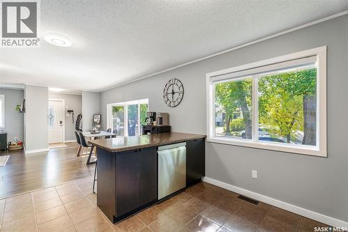 813 98Th Avenue, Tisdale, SK - Indoor Photo Showing Kitchen