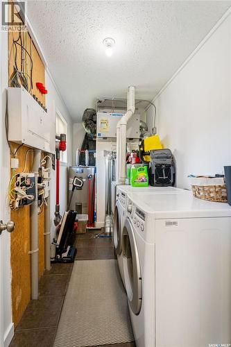 813 98Th Avenue, Tisdale, SK - Indoor Photo Showing Laundry Room
