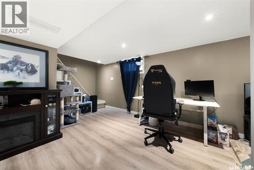 2054 Pasqua Street, Regina, SK - Indoor