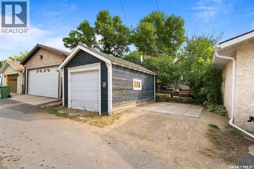 2054 Pasqua Street, Regina, SK - Outdoor With Exterior
