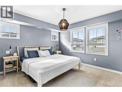 680 Old Meadows Road Unit# 1, Kelowna, BC - Indoor Photo Showing Bedroom