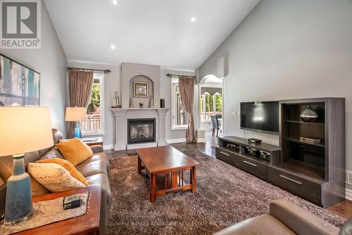 152 Redwood Court, Welland (N. Welland), ON - Indoor Photo Showing Living Room With Fireplace
