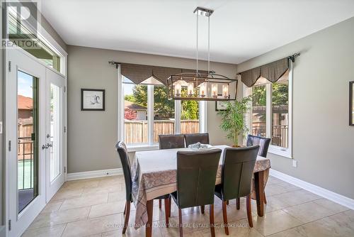 152 Redwood Court, Welland (N. Welland), ON - Indoor Photo Showing Dining Room
