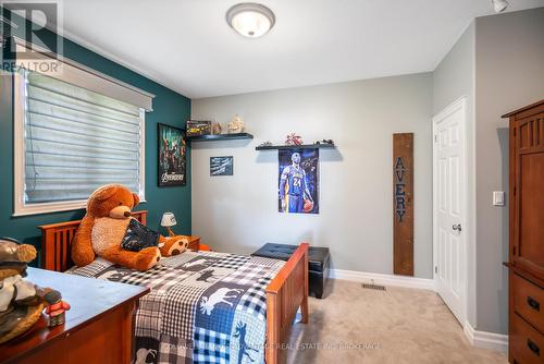 152 Redwood Court, Welland (N. Welland), ON - Indoor Photo Showing Bedroom