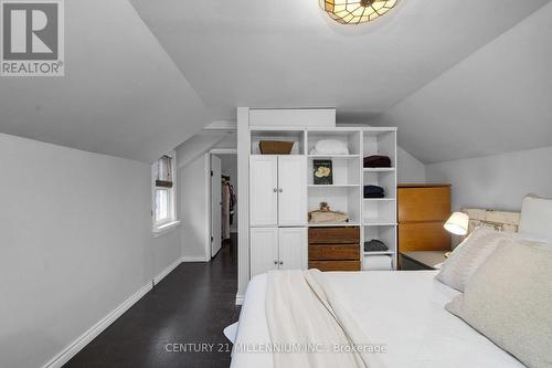 1551 Queen Street E, Caledon, ON - Indoor Photo Showing Bedroom
