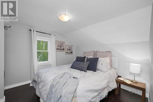 2nd bedroom - 1551 Queen Street E, Caledon, ON - Indoor Photo Showing Bedroom