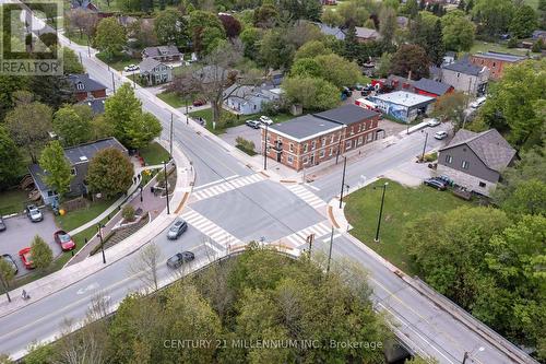 Close to all shops and restaurants - 1551 Queen Street E, Caledon, ON - Outdoor With View