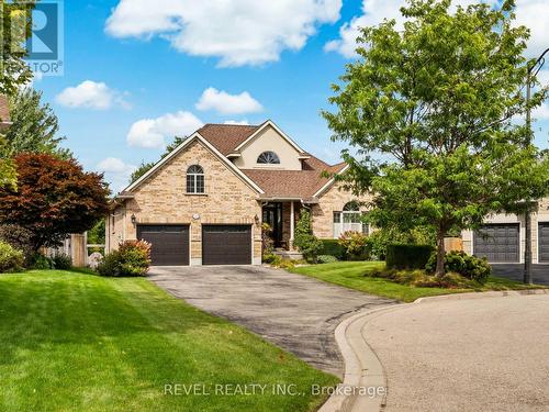333 Milla Court, Waterloo, ON - Outdoor With Facade
