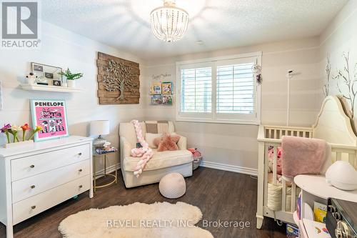 333 Milla Court, Waterloo, ON - Indoor Photo Showing Bedroom