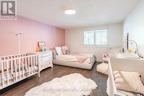 333 Milla Court, Waterloo, ON - Indoor Photo Showing Bedroom