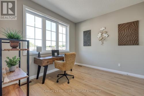 13 - 19 Anderson Street, Woodstock (Woodstock - South), ON - Indoor Photo Showing Office