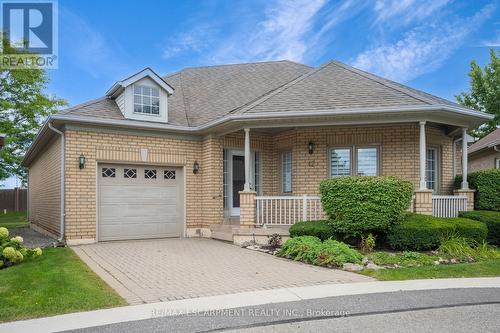 12 LARKDALE TERRACE  Brampton, ON L6R 1W5