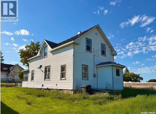 577 Central Avenue N, Swift Current, SK - Outdoor