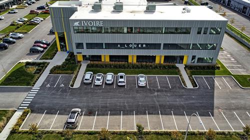 Façade - 300-3351 Av. De La Gare, Mascouche, QC - Outdoor