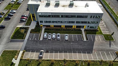 Frontage - 300-3351 Av. De La Gare, Mascouche, QC - Outdoor