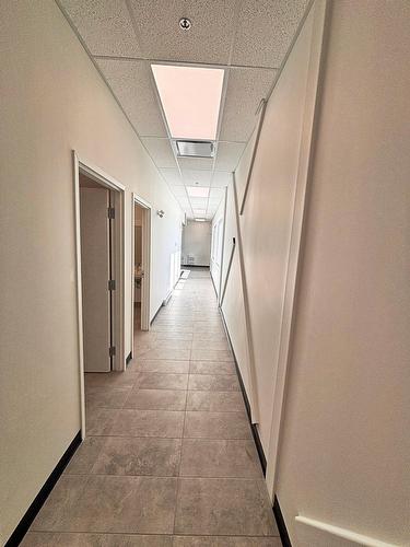 Passageway - 300-3351 Av. De La Gare, Mascouche, QC - Indoor Photo Showing Other Room