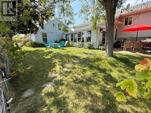 Private side yard with use of barbecue - 972 Line 3 Road, Niagara-On-The-Lake (Virgil), ON - Outdoor