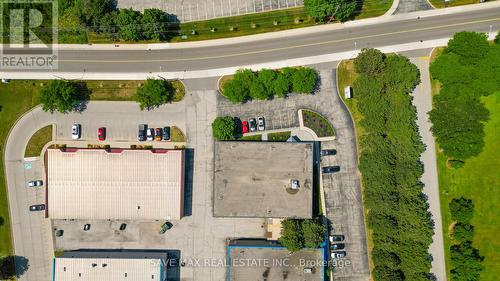 5044 South Service Road, Burlington, ON 