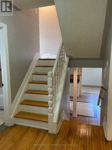 10 Chatsworth Drive, Brampton, ON - Indoor Photo Showing Other Room