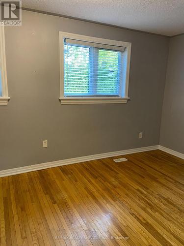 10 Chatsworth Drive, Brampton, ON - Indoor Photo Showing Other Room