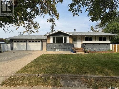 1609 Warren AVENUE  Weyburn, SK S4H 0M3