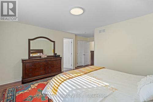 6558 Montrose Road, Niagara Falls (West Wood), ON - Indoor Photo Showing Bedroom