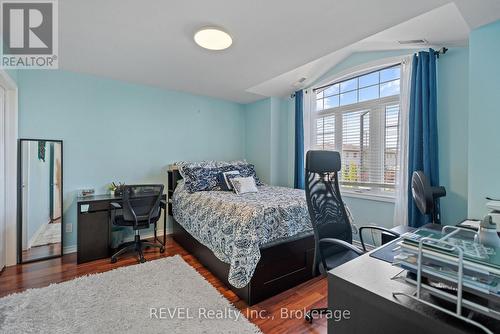 6558 Montrose Road, Niagara Falls (West Wood), ON - Indoor Photo Showing Bedroom