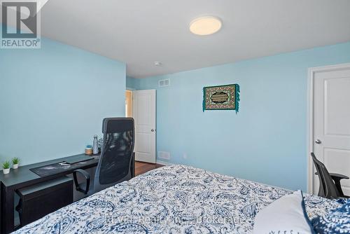 6558 Montrose Road, Niagara Falls (West Wood), ON - Indoor Photo Showing Bedroom