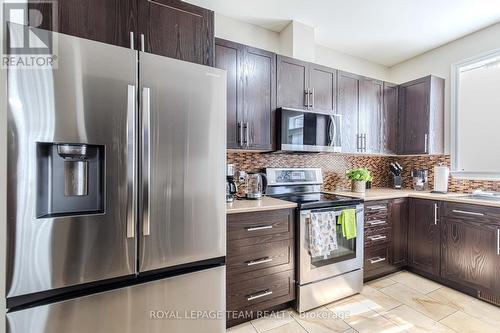 55 Emerald Pond Private, Ottawa, ON - Indoor Photo Showing Kitchen With Upgraded Kitchen