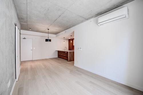 Salon - 315-3155 Av. Parkville, Montréal (Mercier/Hochelaga-Maisonneuve), QC - Indoor Photo Showing Other Room